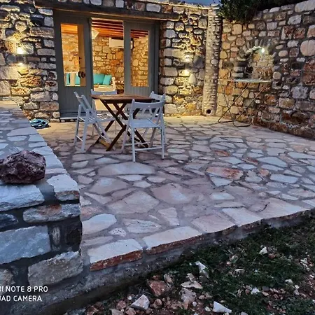 Delfinaki Boutique ,naxos