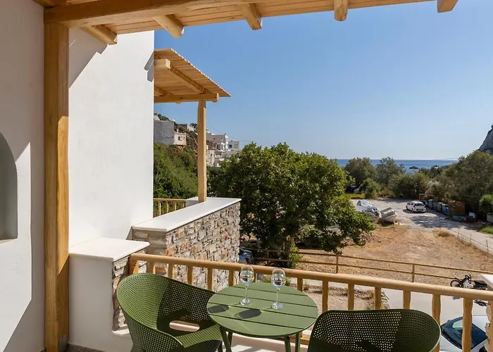 Delfinaki Boutique ,naxos